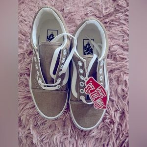 Size 5.5 women’s Vans Old Skool. BRAND NEW IN BOX!!!